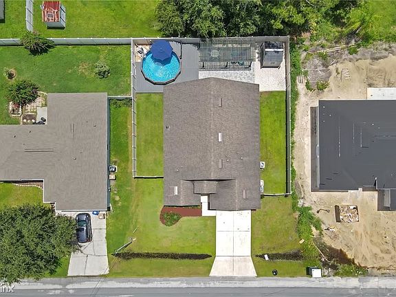 3rd image of 305R Chelmsford Ct