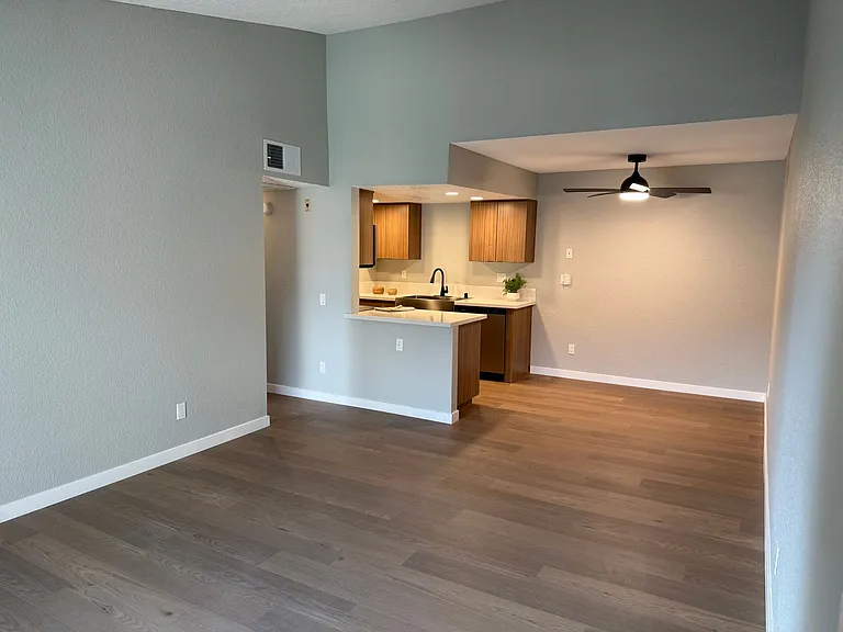 The 3900 Apartments — Photo 58