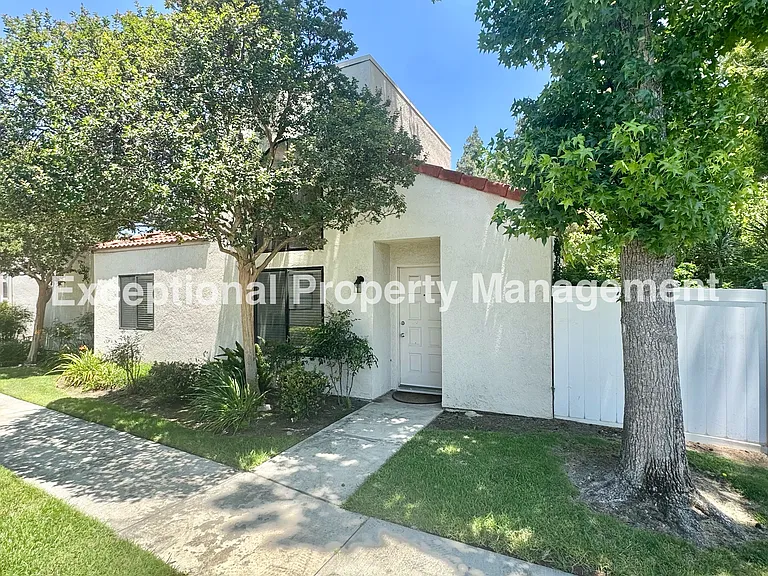 8577 Salina St — Photo 1