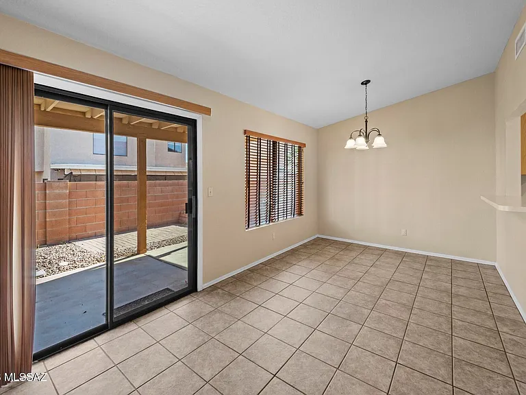 3067 W Country Hill Dr — Photo 13