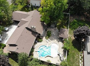 15071 Teakwood Dr, Monroe, MI 48161