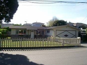 1st image of 2121 Derby Ave