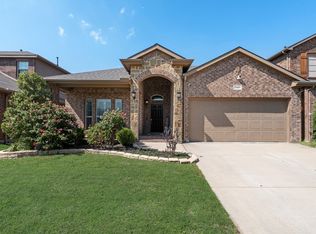 2401 Windhaven Dr, Denton, TX 76210