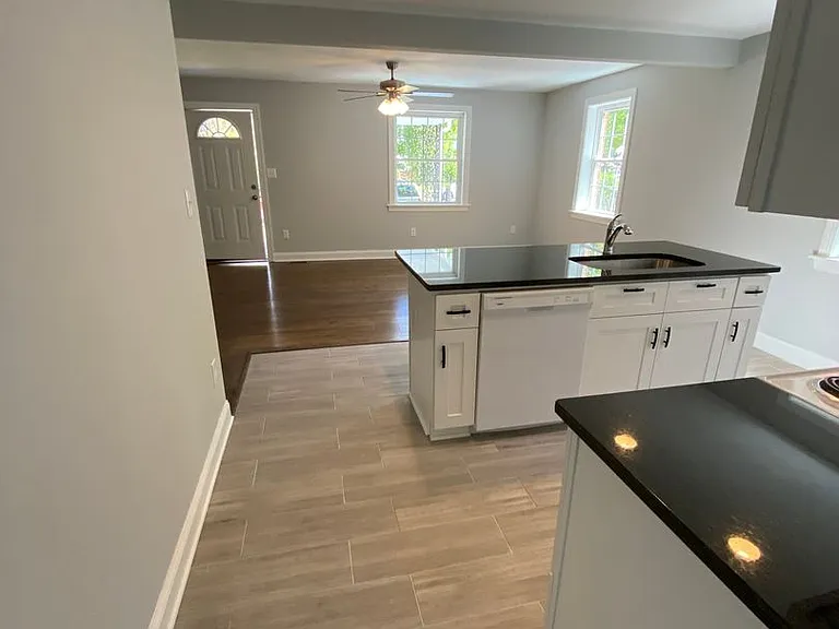 3505 Rosewood Ave — Photo 8