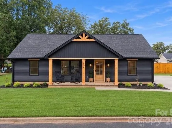 304 Garden St E, Landis, NC 28088