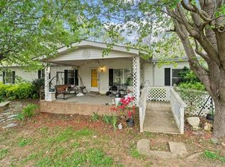 6654 Kerr Dr, Randleman, NC 27317