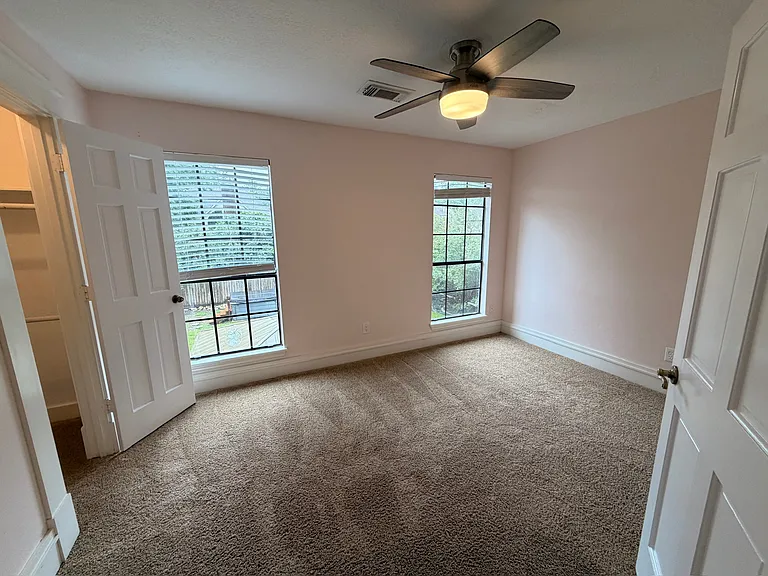 6035 Spring Creek Grove Ln — Photo 32