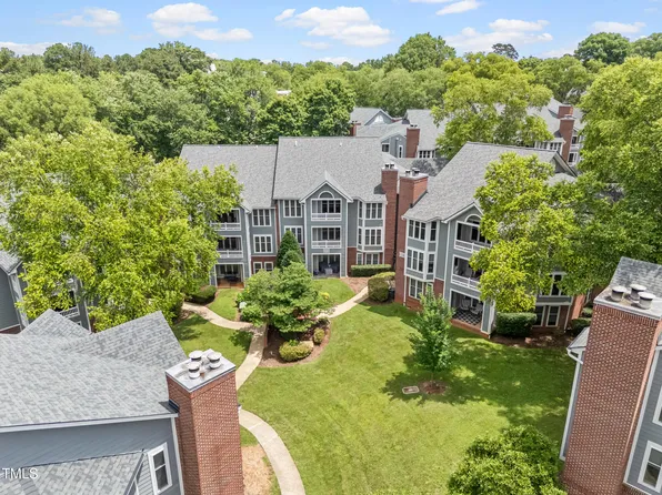1061 Wirewood Dr APT 303, Raleigh, NC 27605