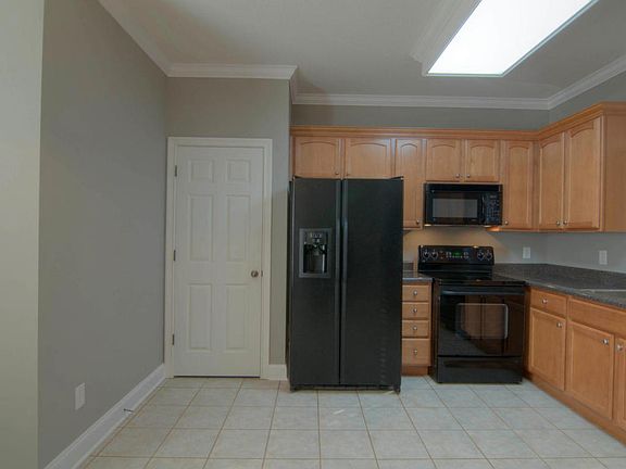 4th image of 7868 Thomas Henry Way