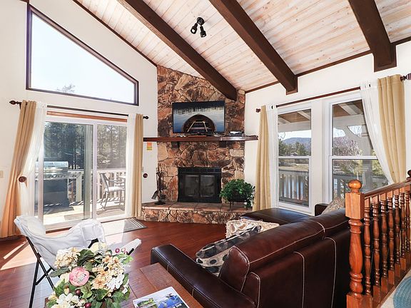 3rd image of 152 Lagunita Ln