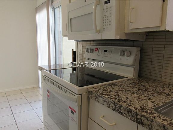 4th image of 4930 Larkspur St