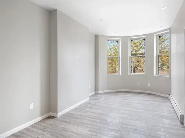 1276 Hancock St APT 3, Brooklyn, NY 11221
