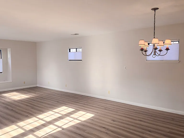 3105 Lodgewood St — Photo 95