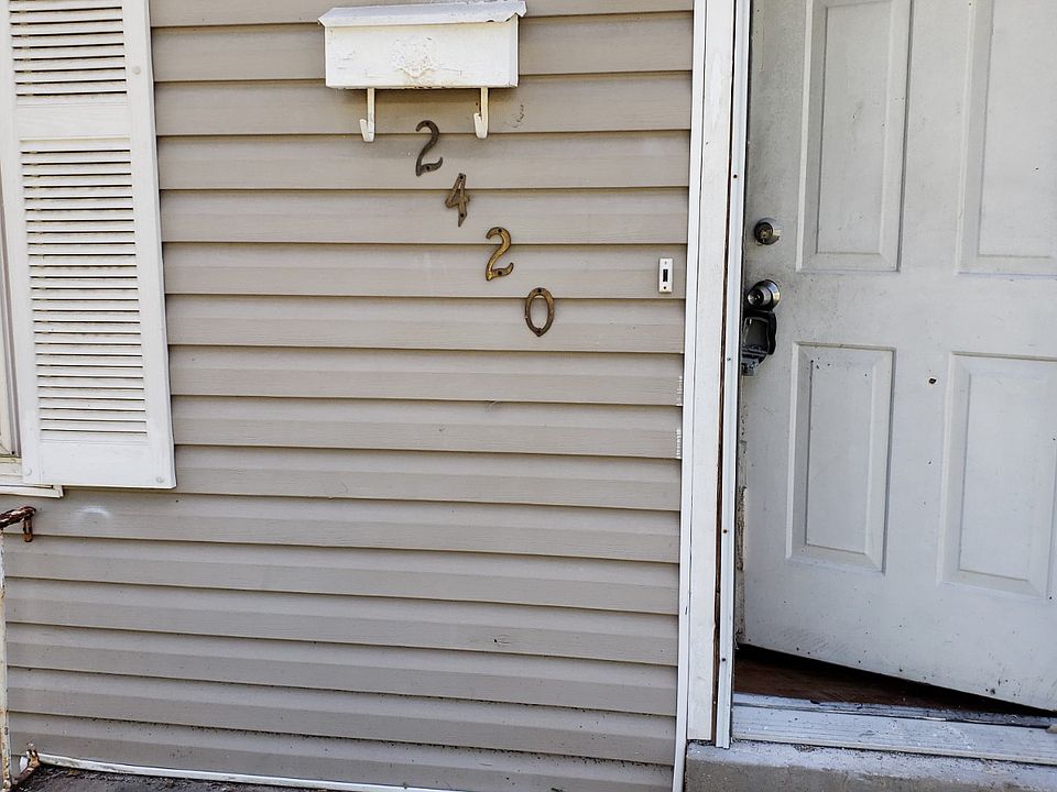 1st image of 2420 Switzer Ave