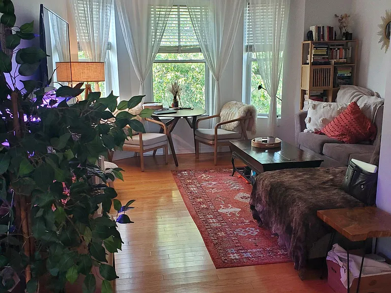 3217 W Altgeld St #3 — Photo 3