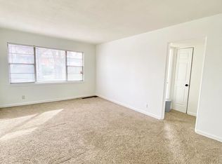 4130 Roanoke Rd #1040-4, Kansas City, MO 64111