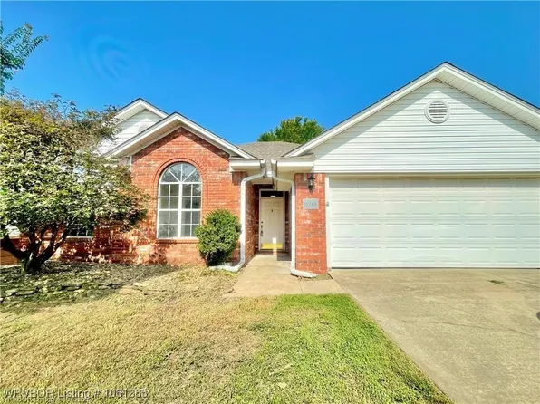 2719 Highland Cir, Van Buren, AR 72956