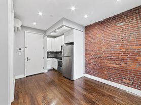 2164 Fulton St