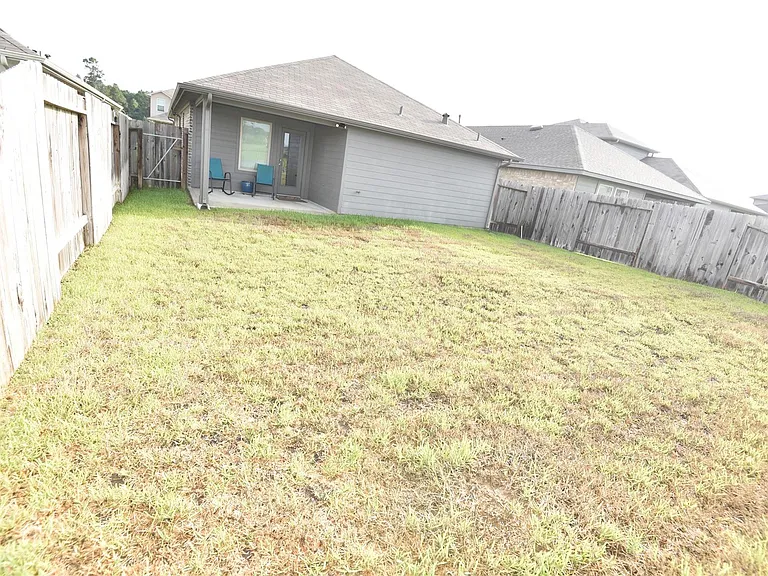16684 Lonely Pines Dr — Photo 22