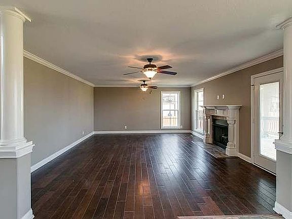 5th image of 1695 Horseshoe Cave Dr