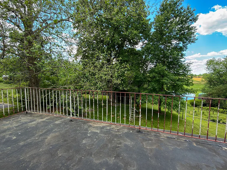 1011 Reading Rd — Photo 12