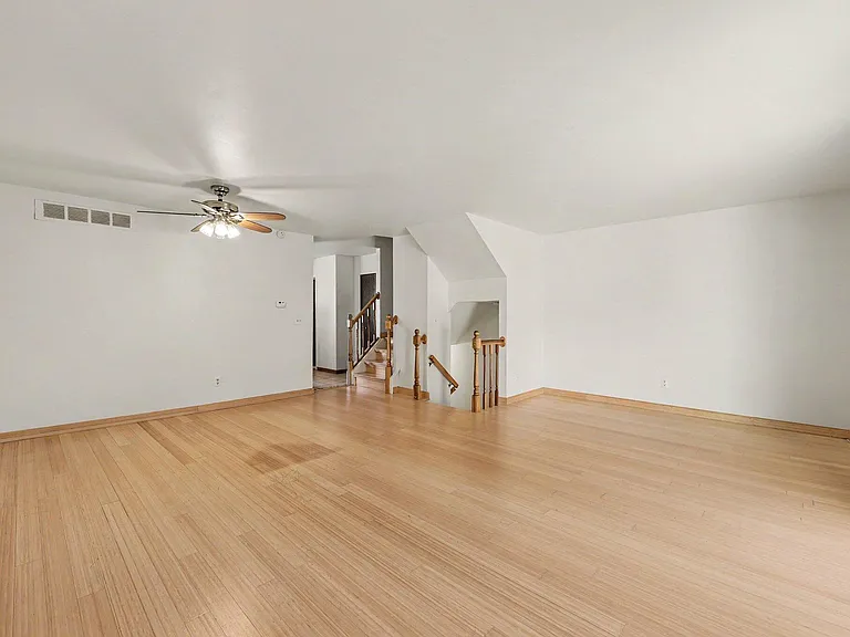 3422 Burbank Dr — Photo 5