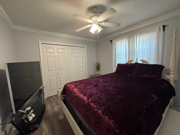 4229 Lancaster Dr — Photo 10