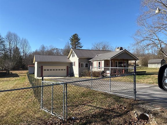 4th image of 56 Elm Ln