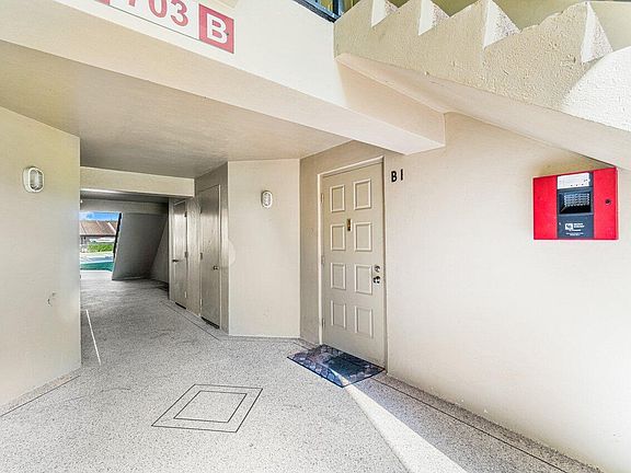4th image of 703 Sunny Pine Way APT B1