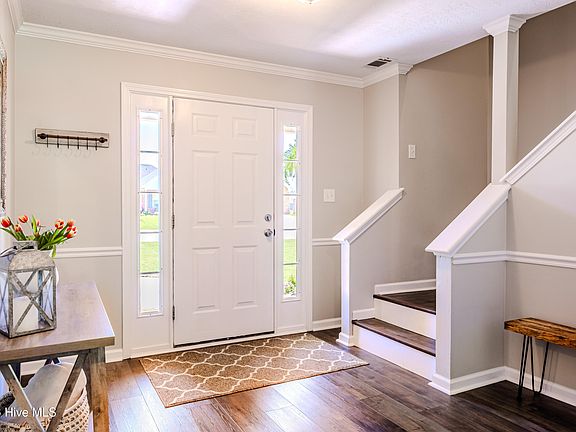 4th image of 104 Wells Drive