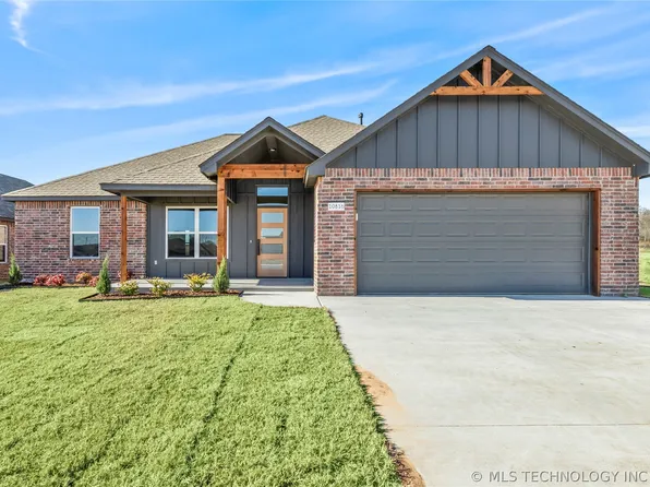 10866 S 279th East Ave, Coweta, OK 74429