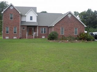 15200 Graham Ln, Disputanta, VA 23842