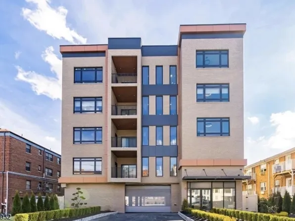 310 W Jersey St, Elizabeth, NJ