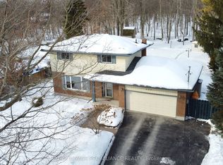 553 Whites Rd, Quinte West, ON K8V 0P7