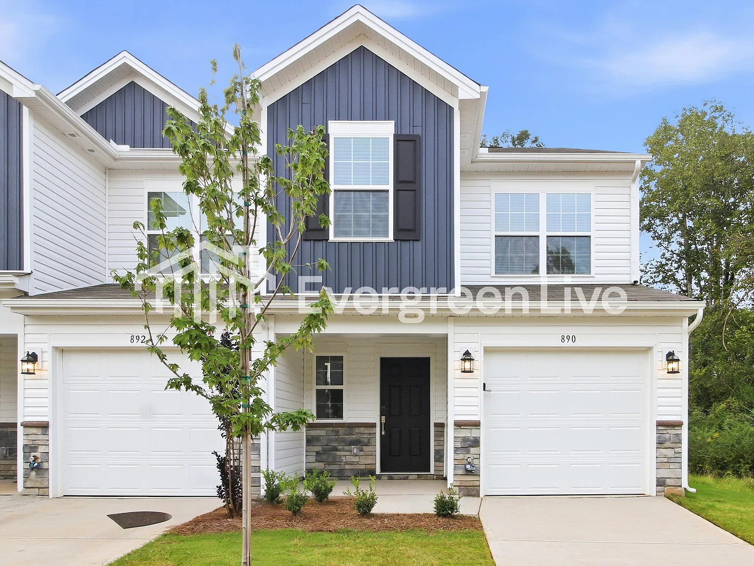 3 bed, 3.0 bath, 1403 sqft, $1,565 — Photo 2