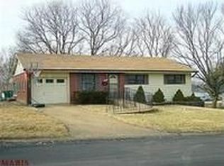 1205 Aubuchon St, Florissant, MO 63031