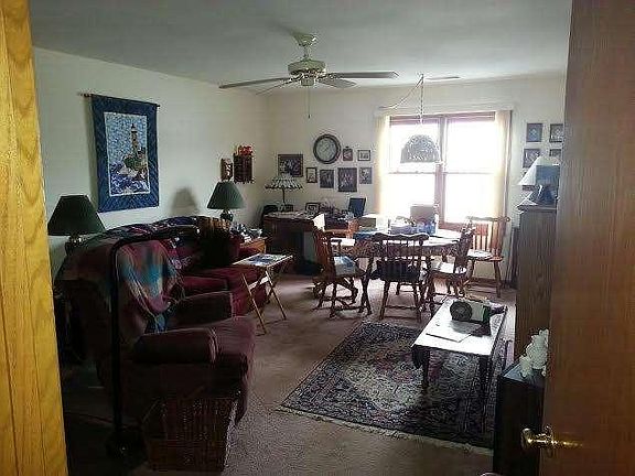 5th image of 265 Bur Oak Ln