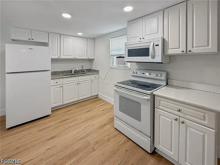 204 2nd St #2 — Photo 9