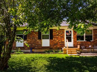 2408 Kings Cross Ct, Louisville, KY 40272