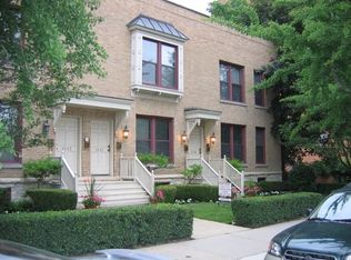 1021 Emerson St, Evanston, IL 60201
