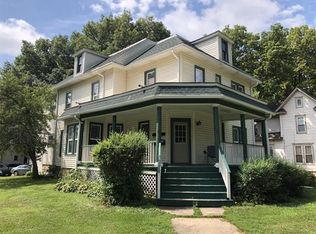 402 College Ave, Dekalb, IL 60115