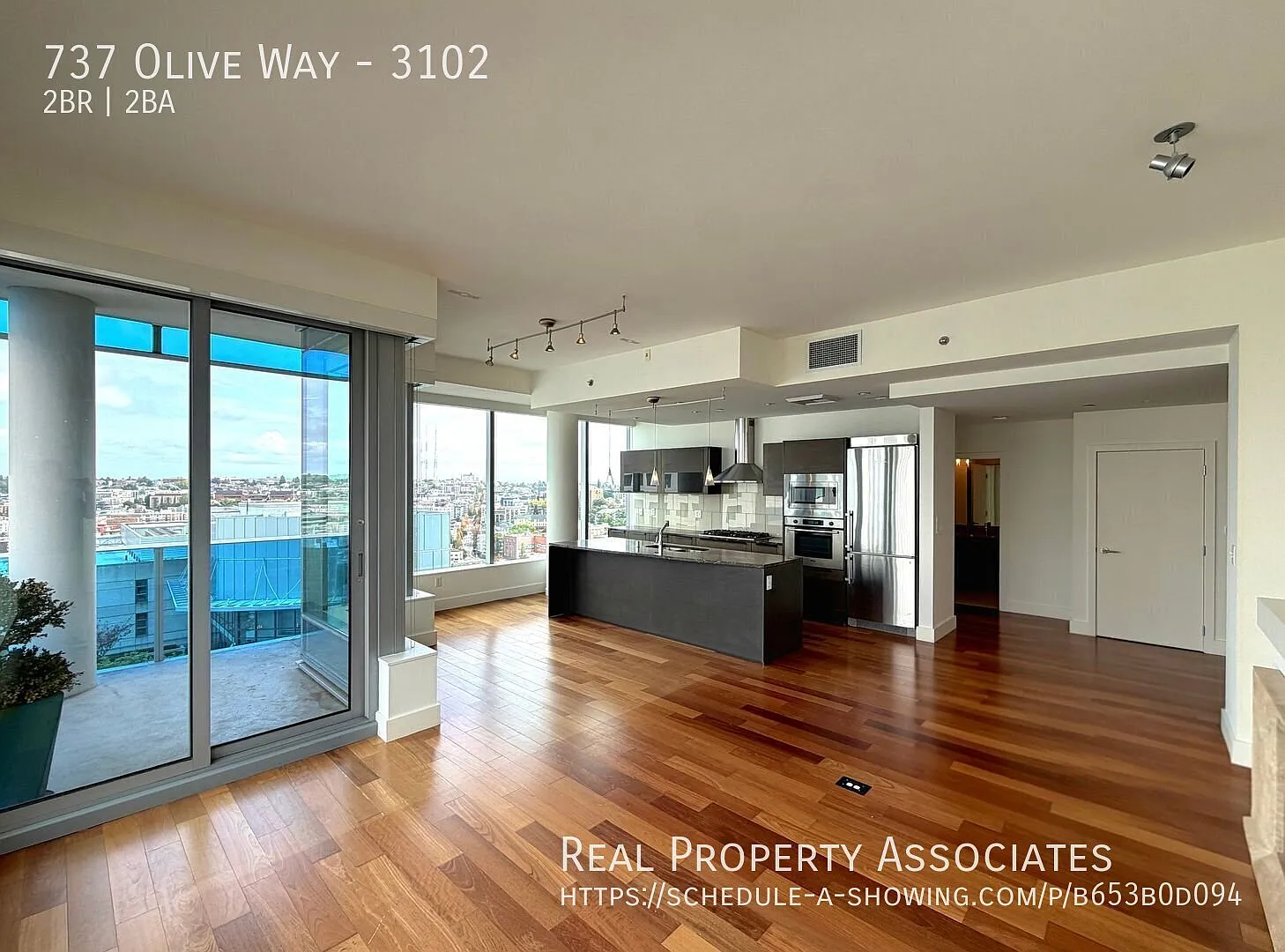 Downtown Luxury Living at Olive 8 31st Floor — Photo 2