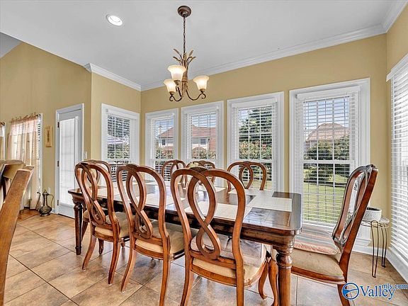 4th image of 103 Lanthorn Cir