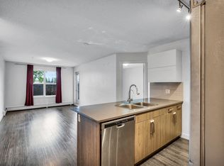 667 Watt Blvd SW #106, Edmonton, AB T6X0Y2