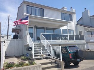 3522 Beach Dr SW, Seattle, WA 98116