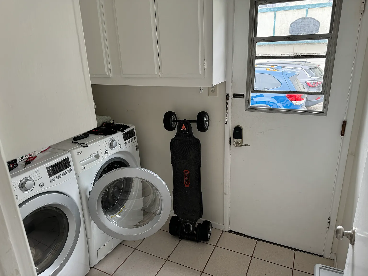 2 bed, 1100 sqft, $3,500 — Photo 3