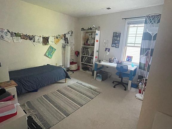 4th image of 3696 White Pine Dr #3696