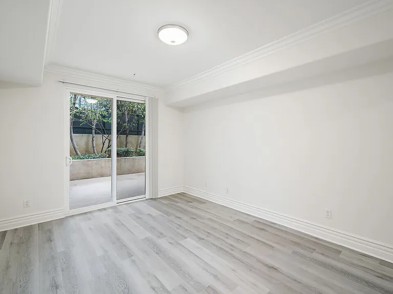 2306 Fox Hills Dr #103 — Photo 19