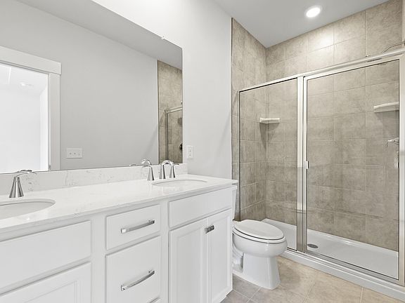 4th image of 421 Talbot Dr