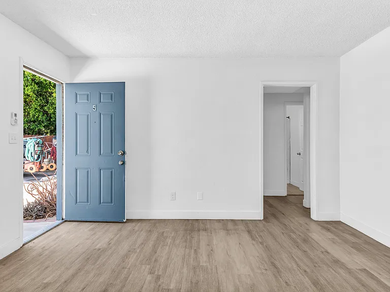 3941 E Calle De Ricardo #5 — Photo 2